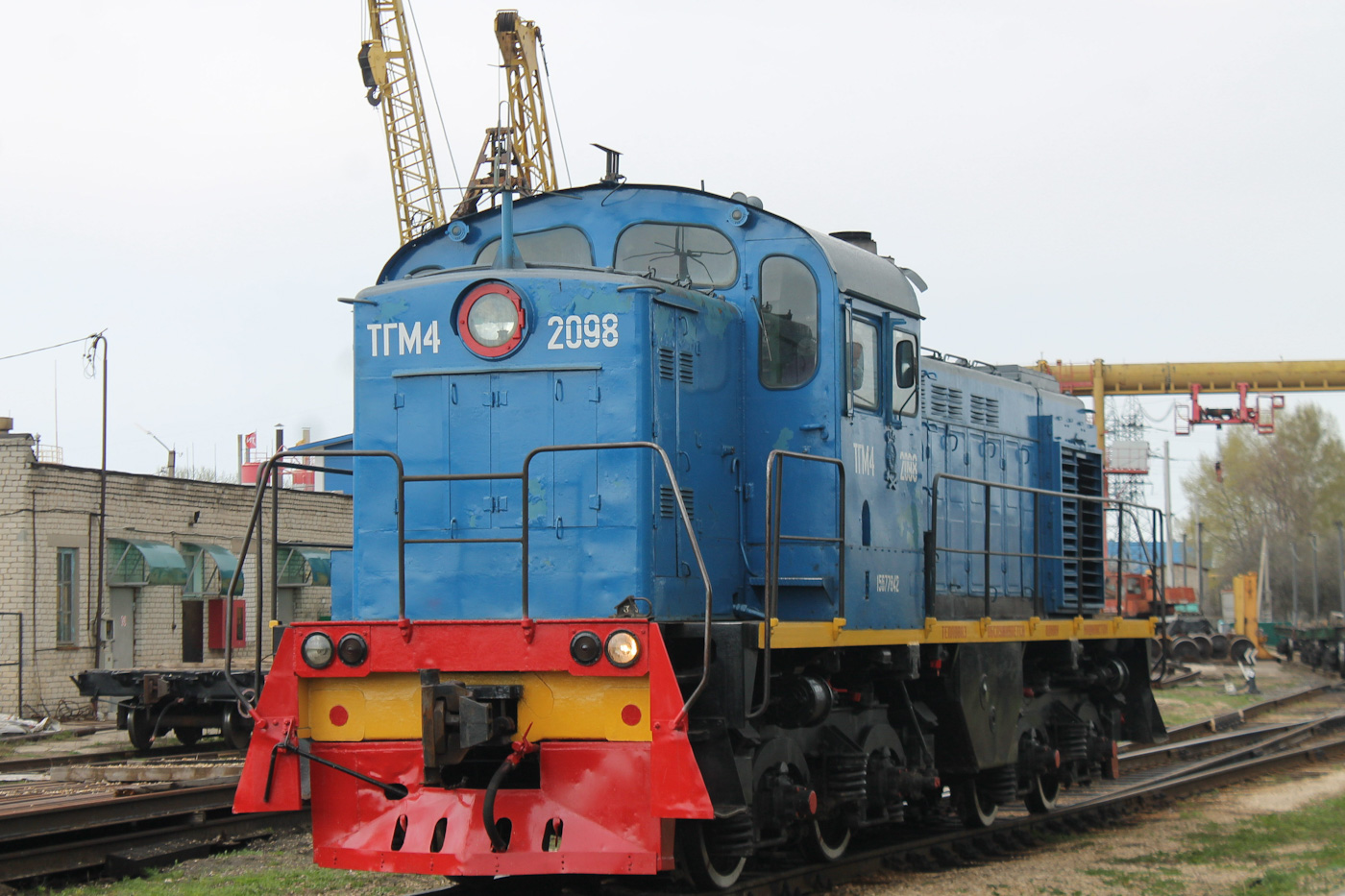 ТГМ4-2098
