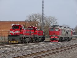 TEM-TMX-043 (Эстония, частные перевозчики); 2ТЭ116У-0237 (Октябрьская железная дорога)