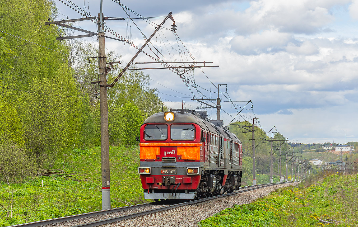 2М62-1027