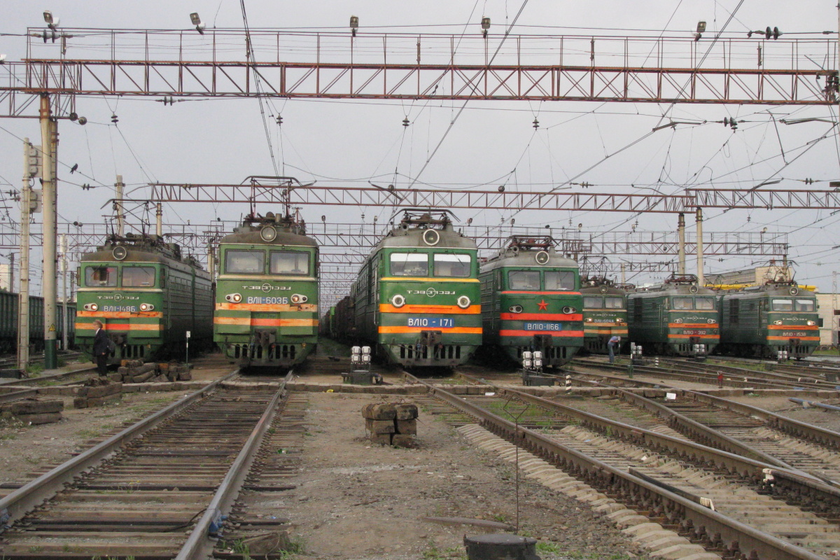 ВЛ11-148; ВЛ11.8-603; ВЛ10-171; ВЛ10-1166; ВЛ11.8-604; ВЛ10-392; ВЛ10-1538; South Urals Railways — Stations