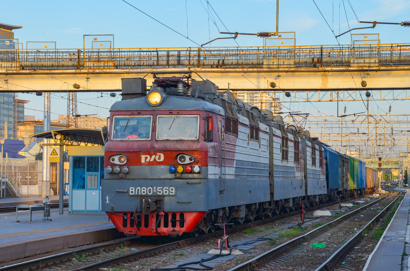 ВЛ80С-569