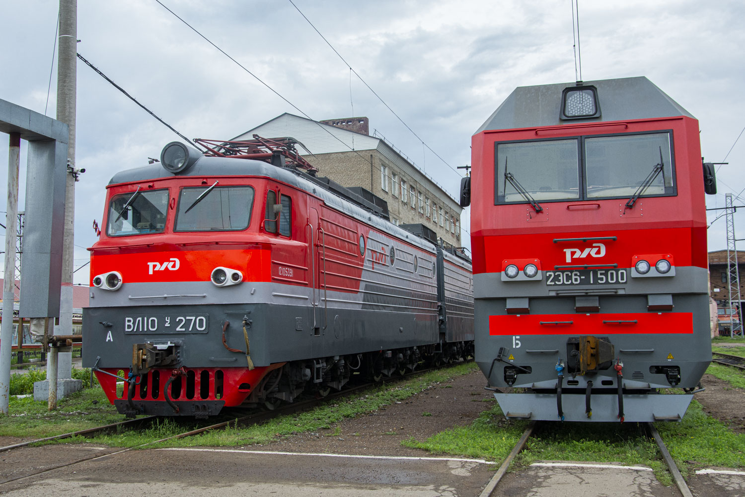 ВЛ10У-270; 2ЭС6-1500