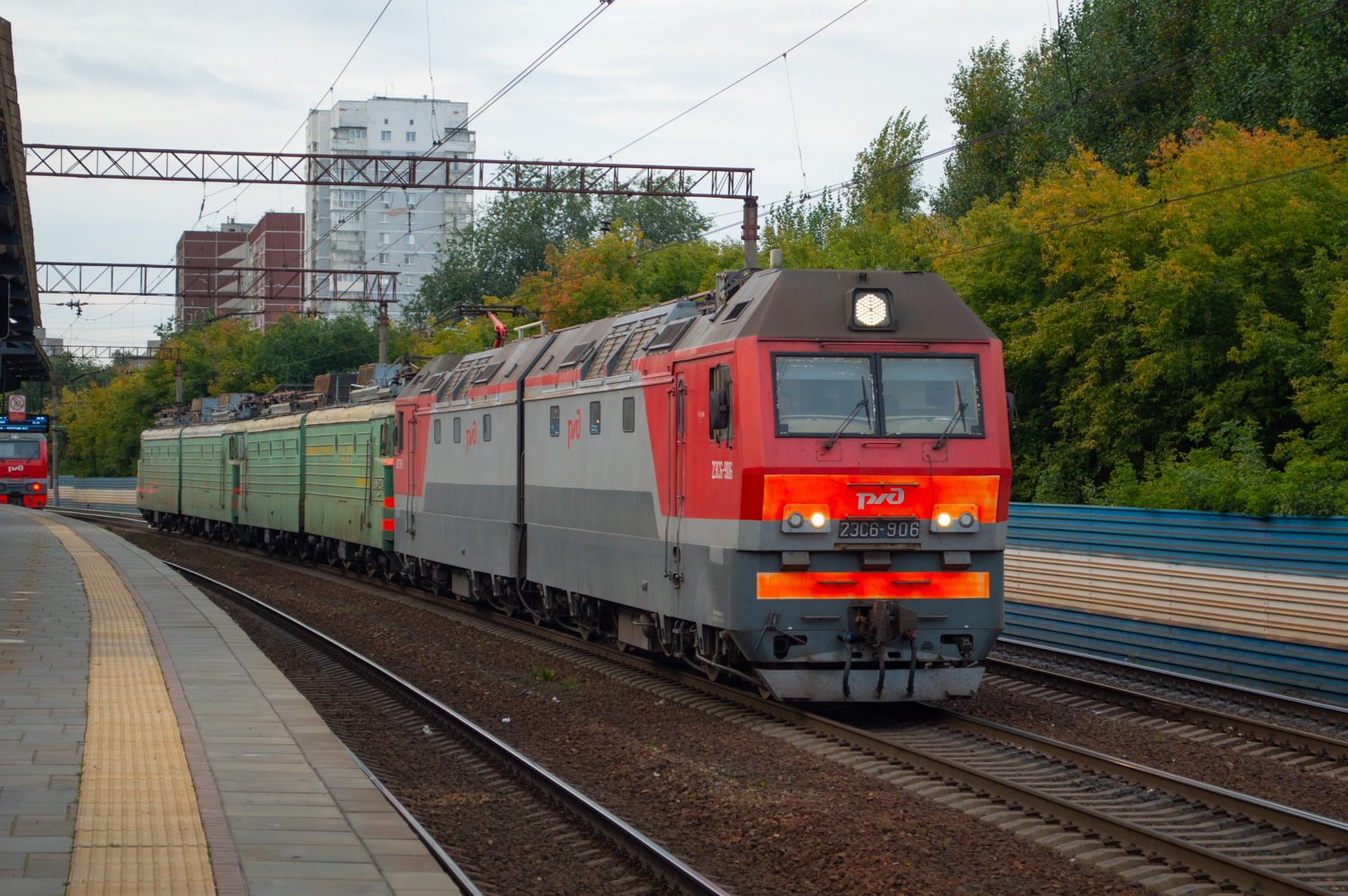 2ЭС6-906