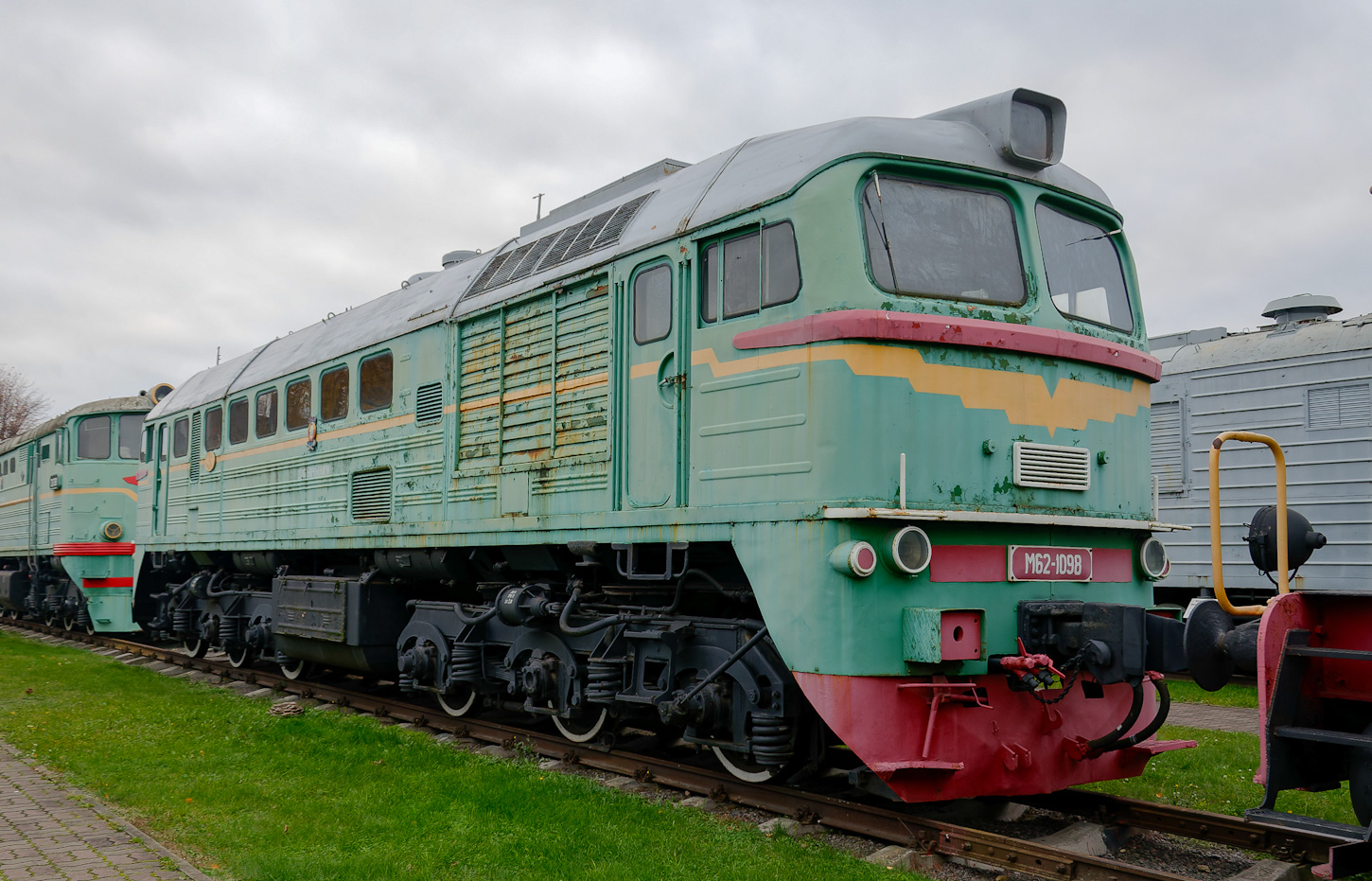 М62-1098