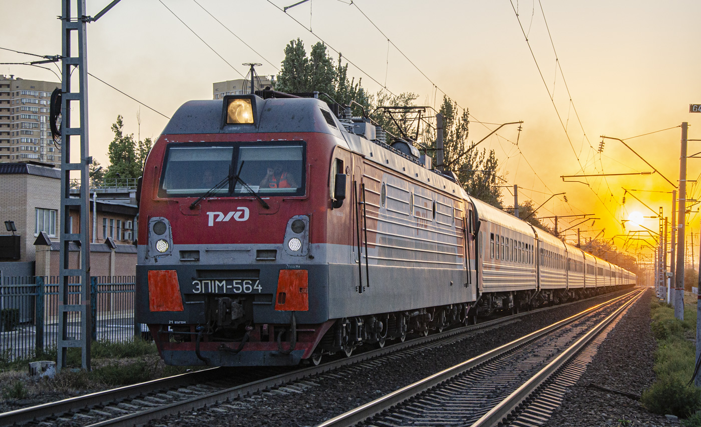 ЭП1М-564; Фотозарисовки (Северо-Кавказская железная дорога)