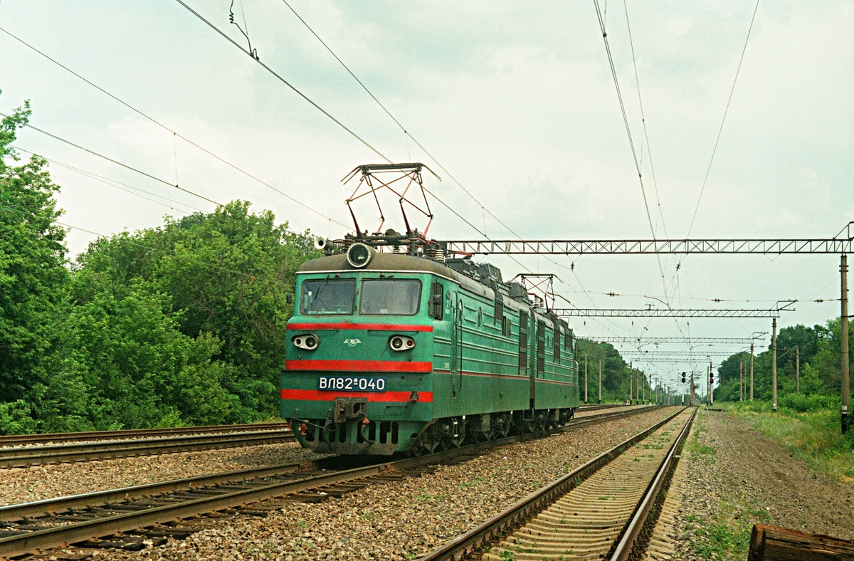 ВЛ82М-040