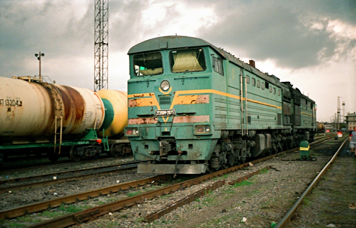 2ТЭ10М-2871