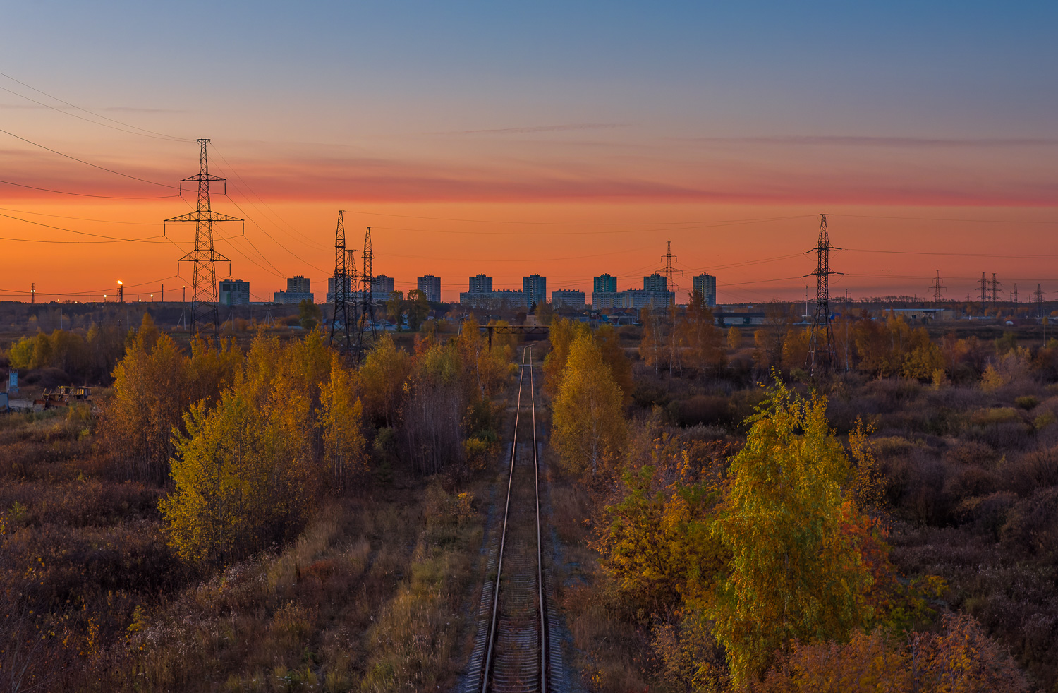 Photo sketches; Sverdlovsk Railway — Station and Hauls