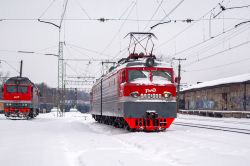 ТЭП70БС-347 (Северная железная дорога); ВЛ10У-988 (Московская железная дорога)