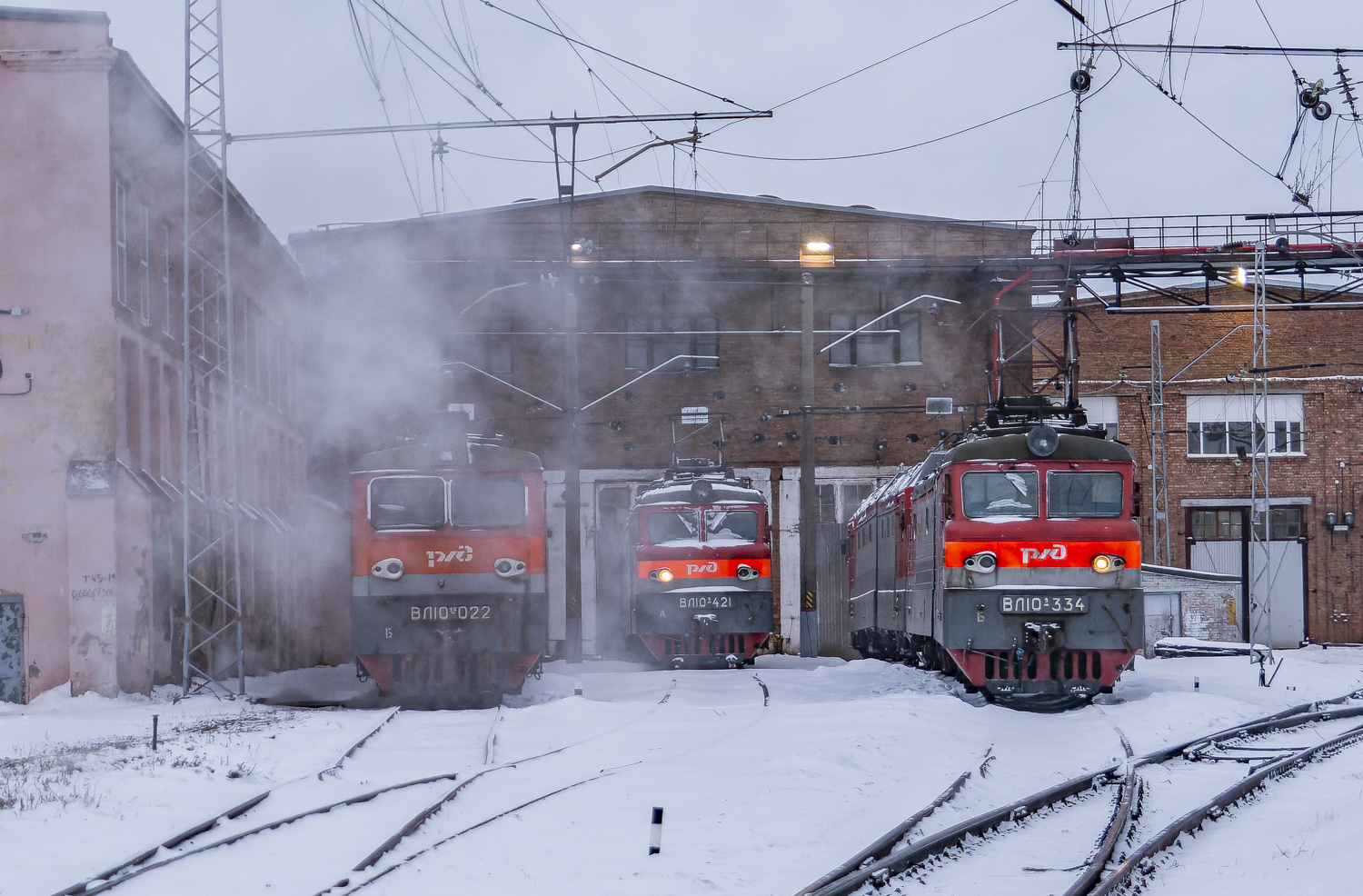 ВЛ10УК-022; ВЛ10У-421; ВЛ10У-334