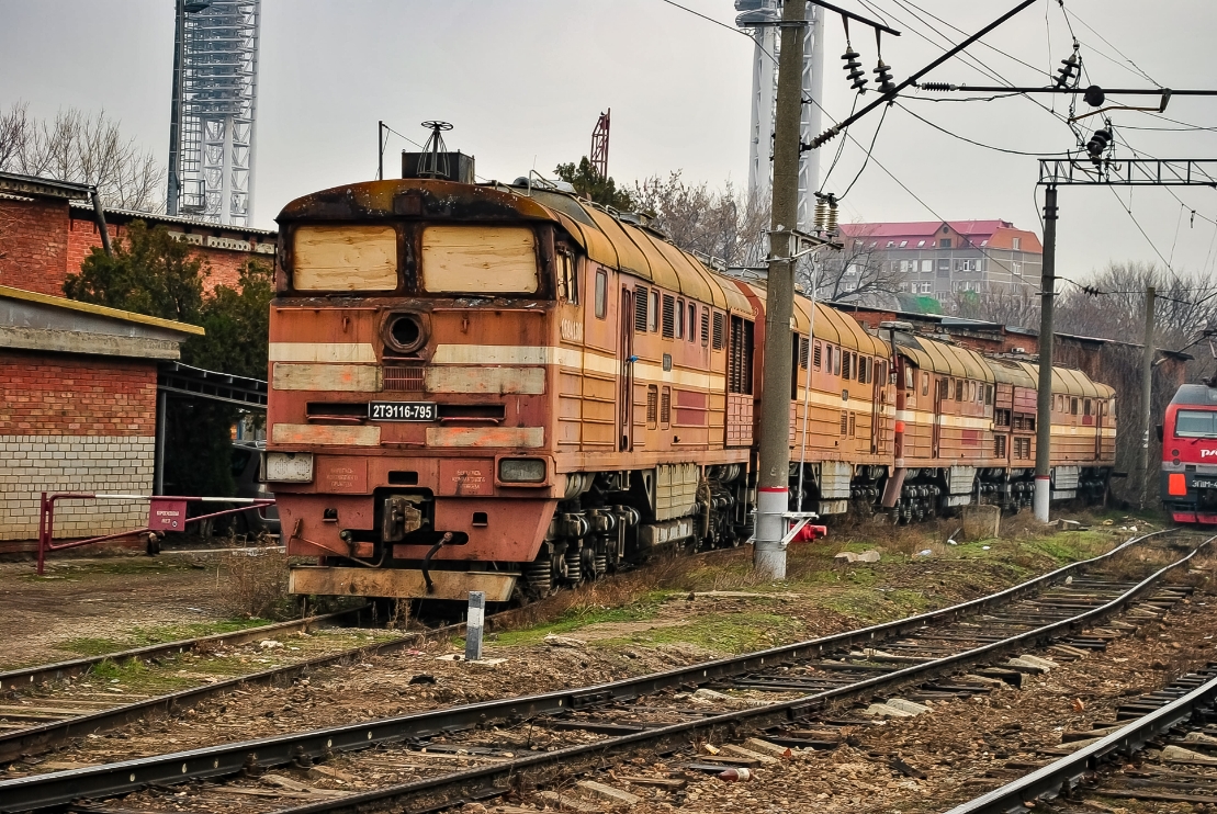 2ТЭ116-795