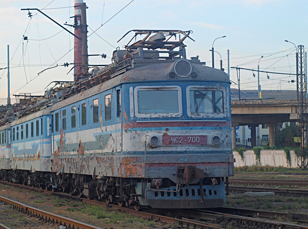 ЧС2-700