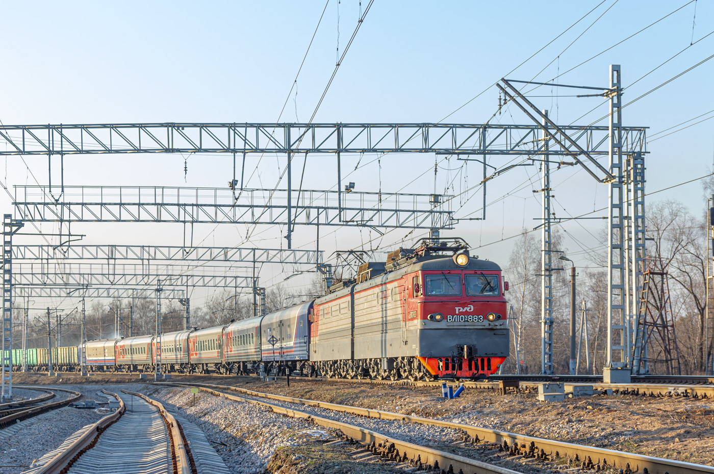 ВЛ10У-883