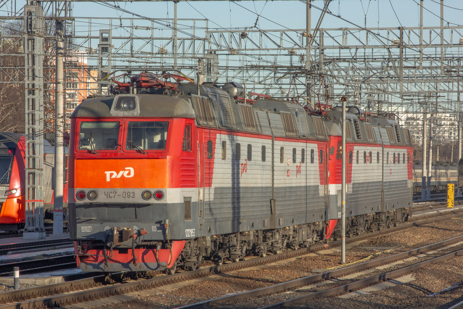ЧС7-093