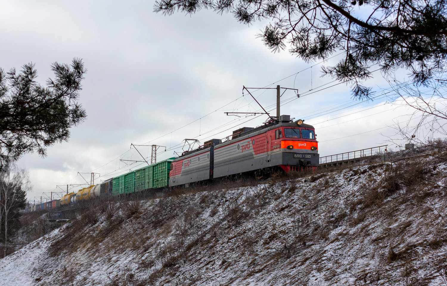 ВЛ10У-593