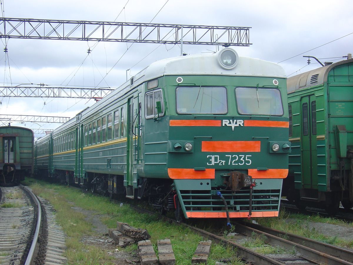 ЭР2Т-7235
