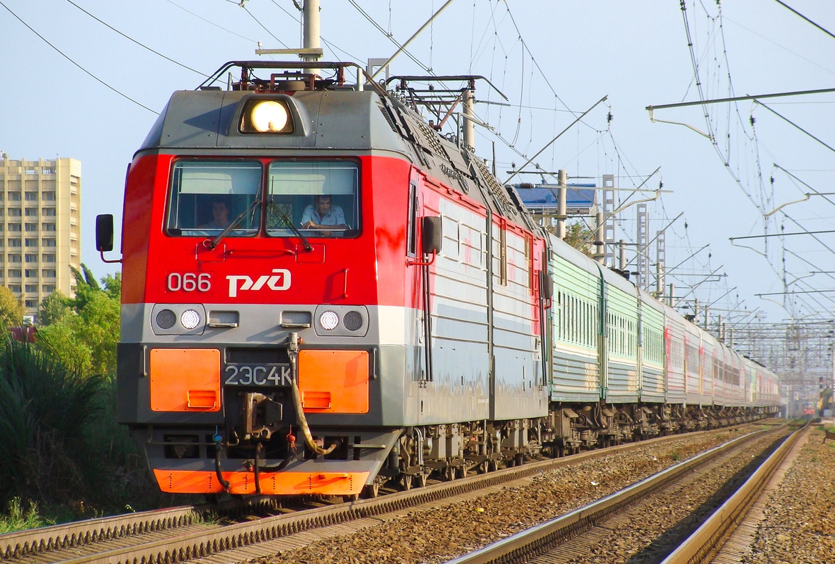 2ЭС4К-066