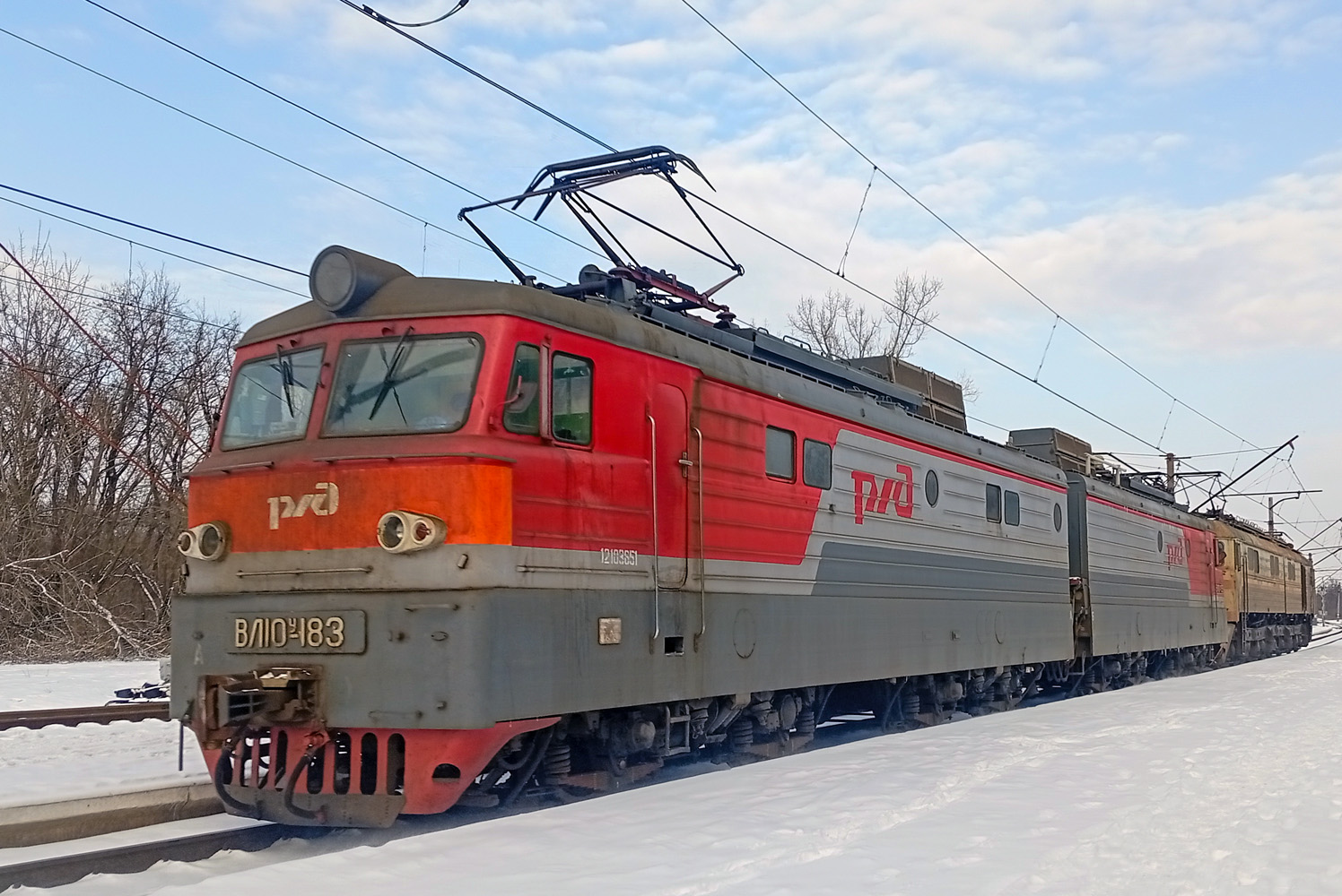 ВЛ10У-183