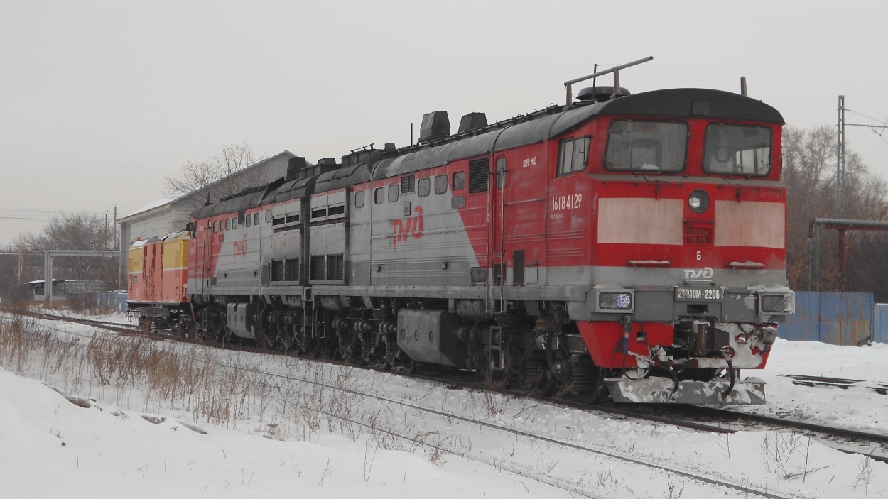 2ТЭ10М-2206