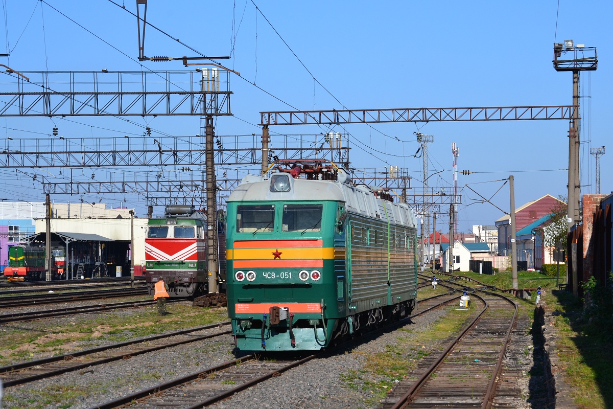 ЧС8-051