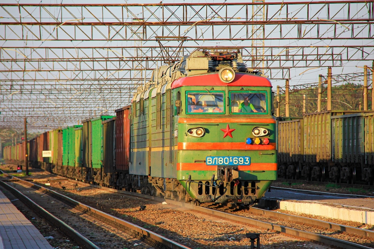 ВЛ80С-693