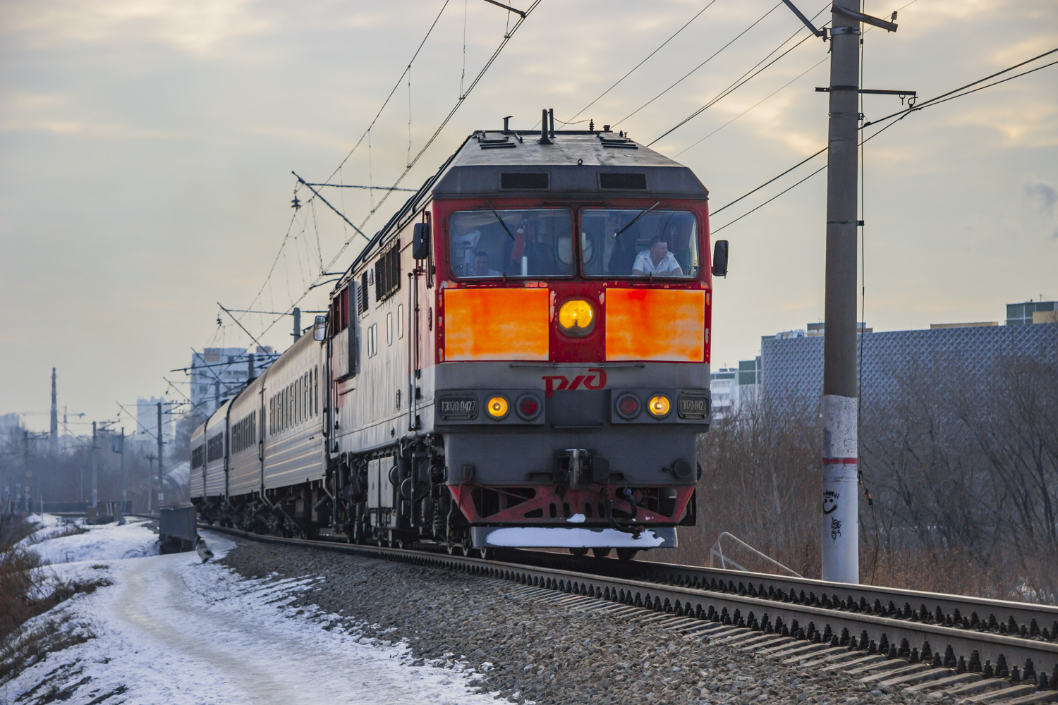 ТЭП70-0427