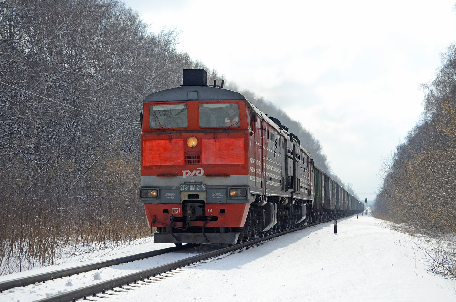 2ТЭ10М-2179