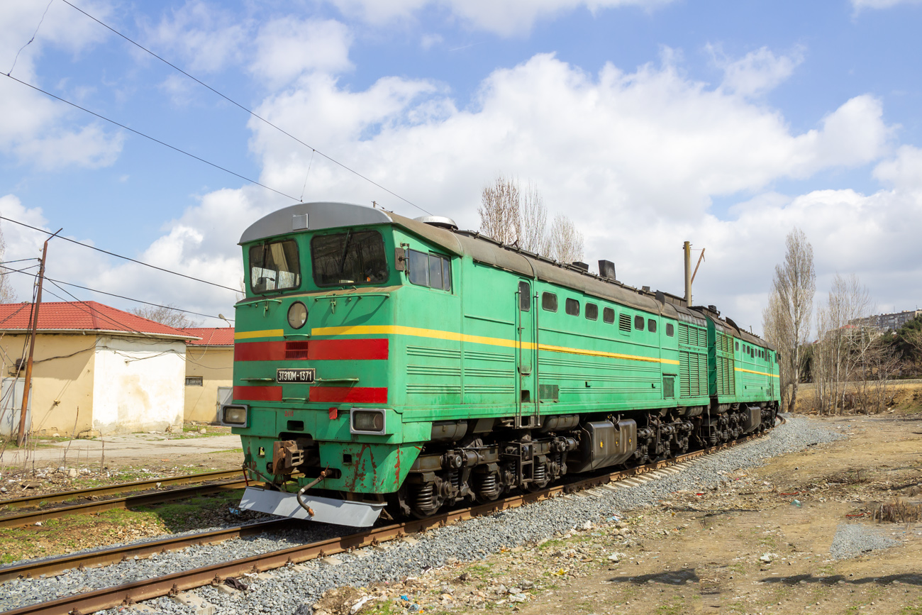 3ТЭ10М-1371