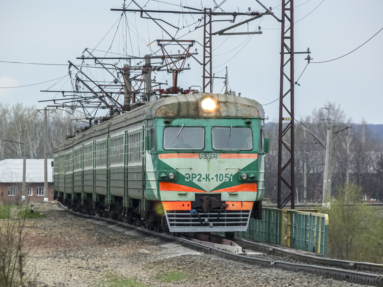 ЭР2К-1051