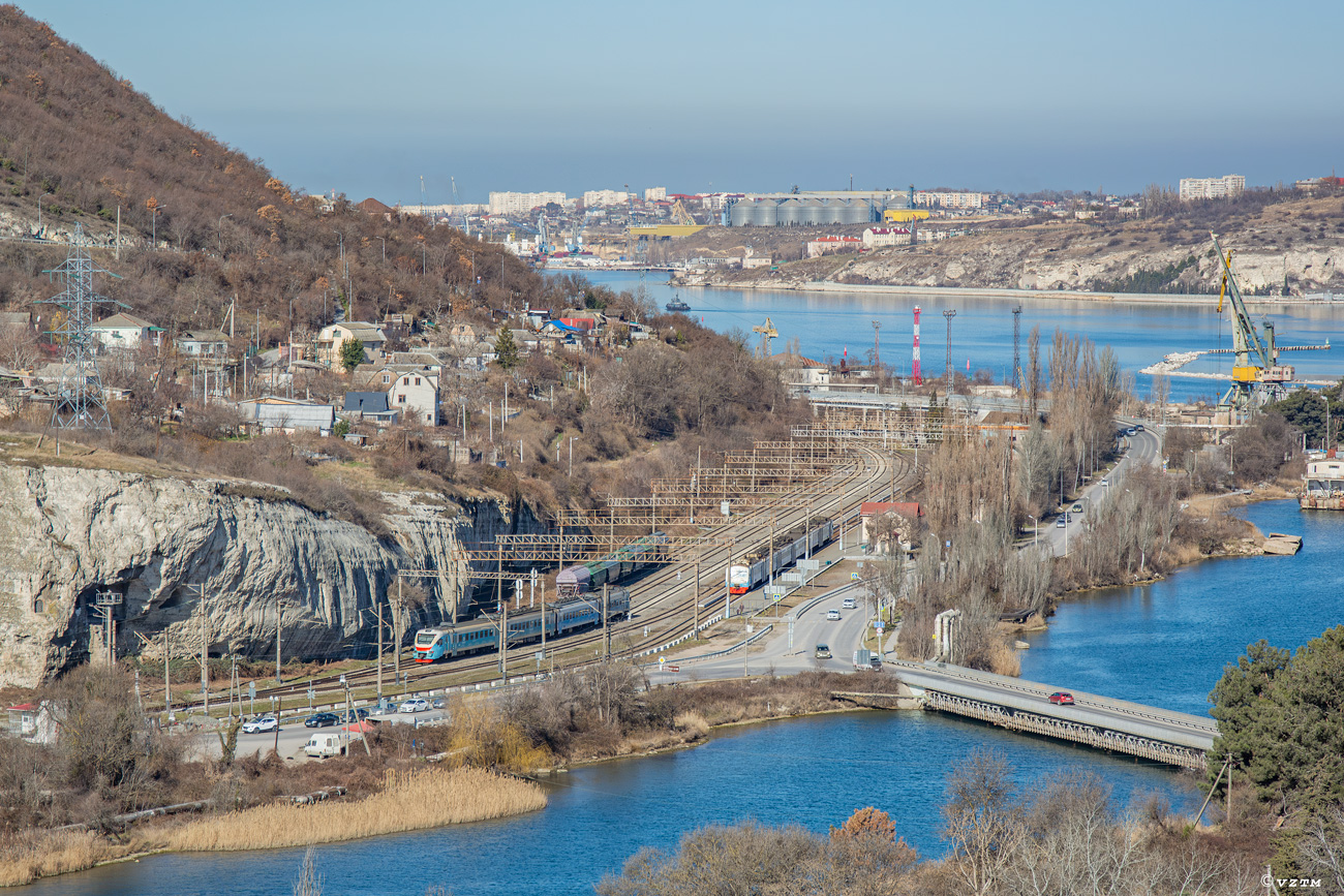 Крымская железная дорога &mdash; Станции