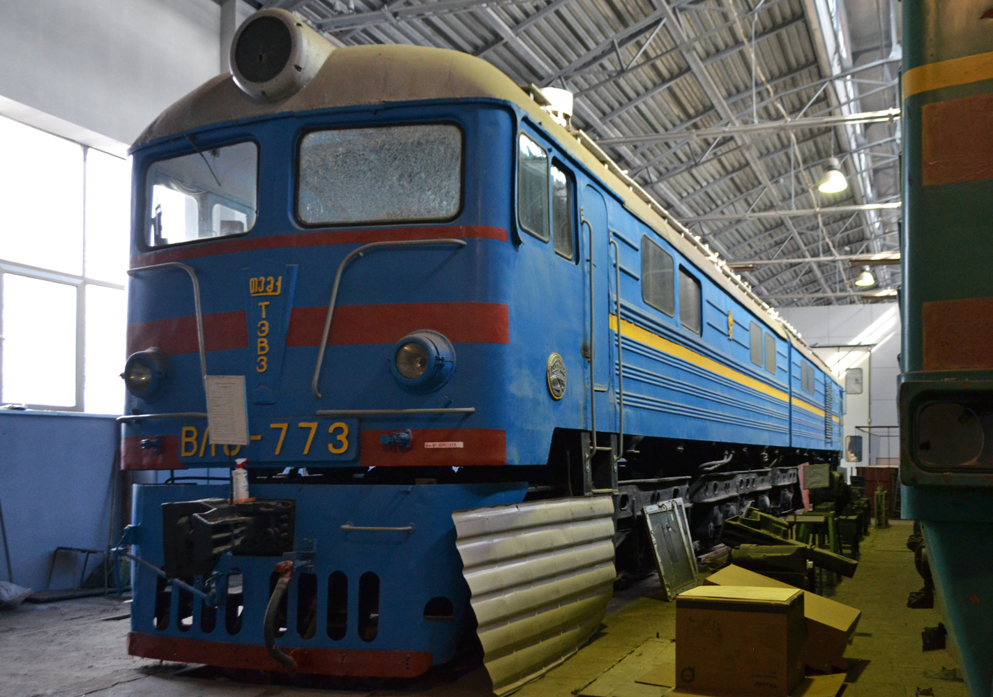 ВЛ8-773