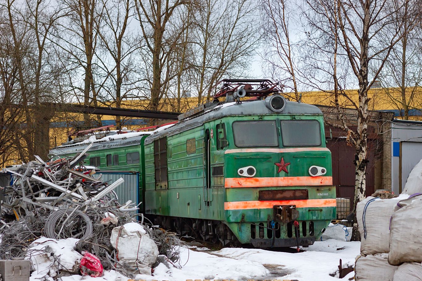 ВЛ10-1121