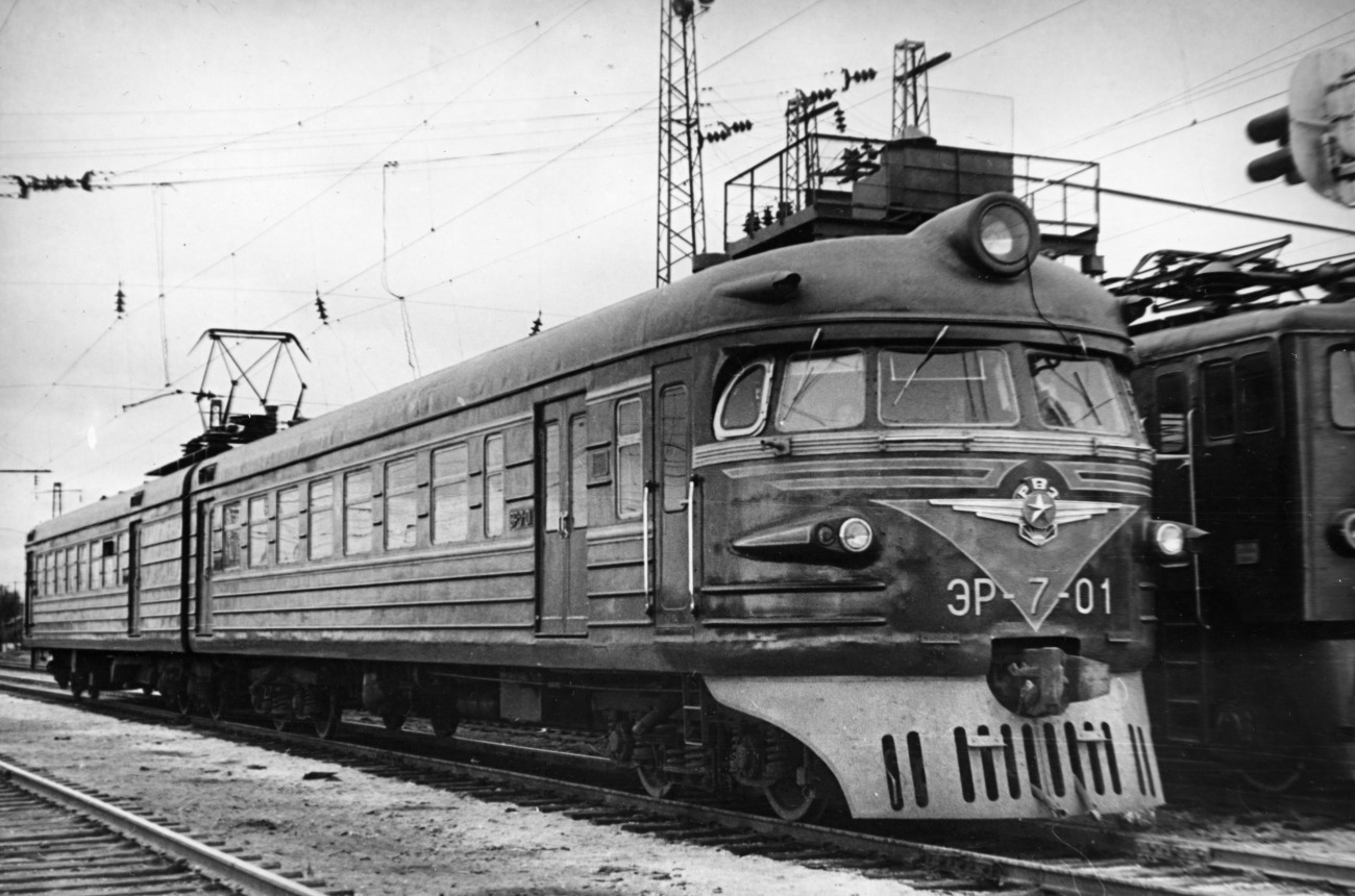 ЭР7-01