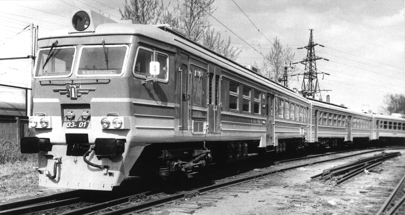 33 001
