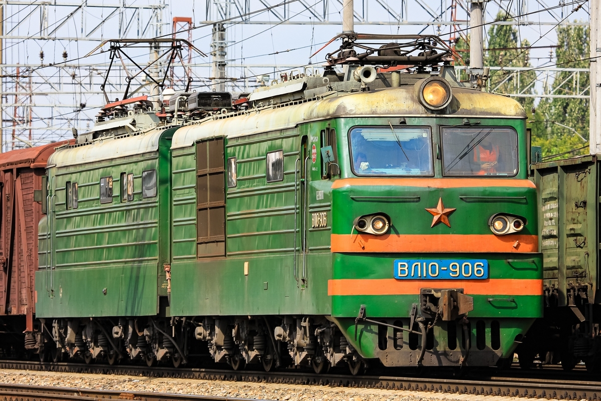 ВЛ10-906