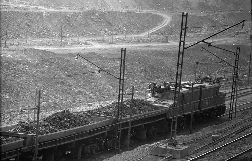 EL1-557