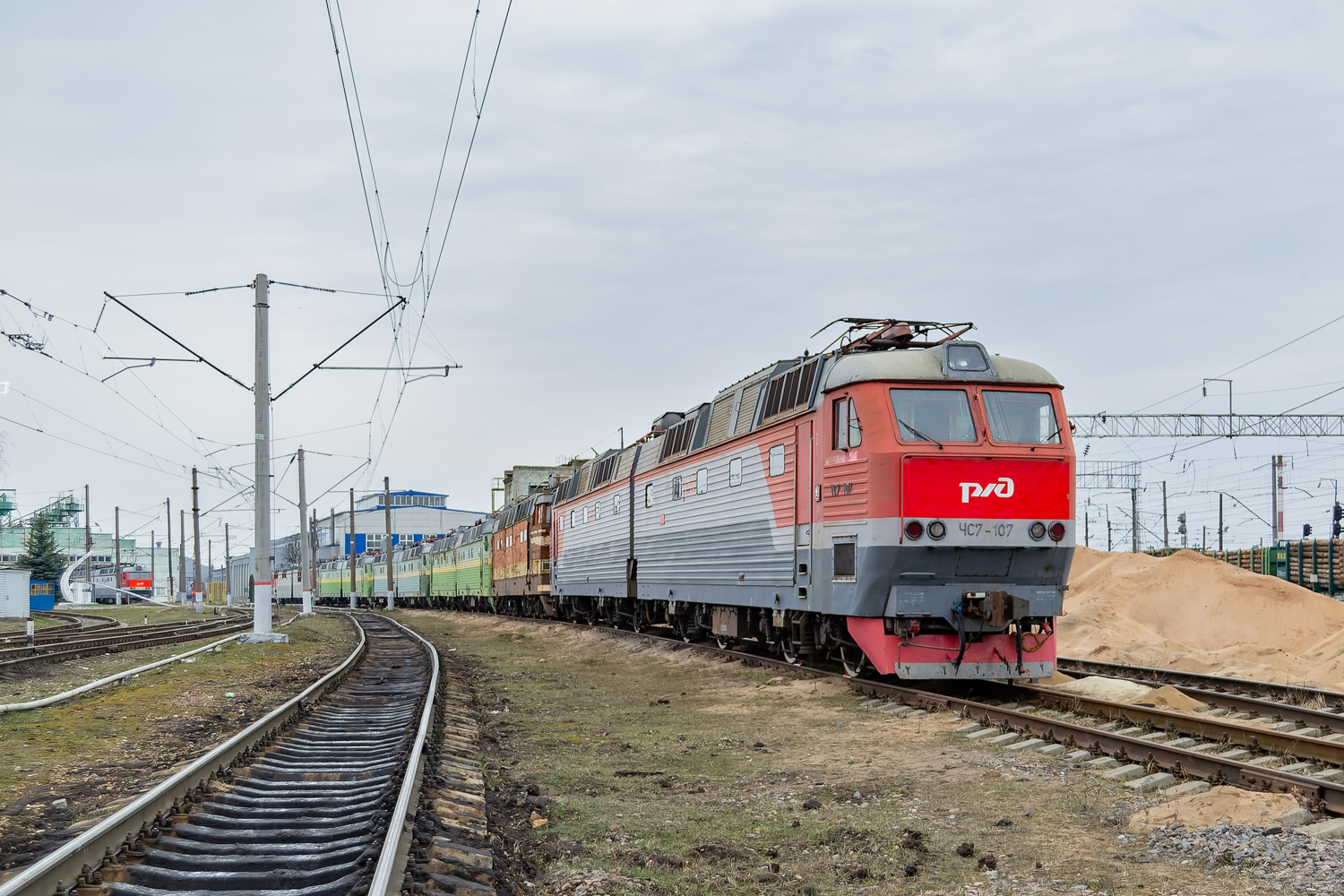 ЧС7-107