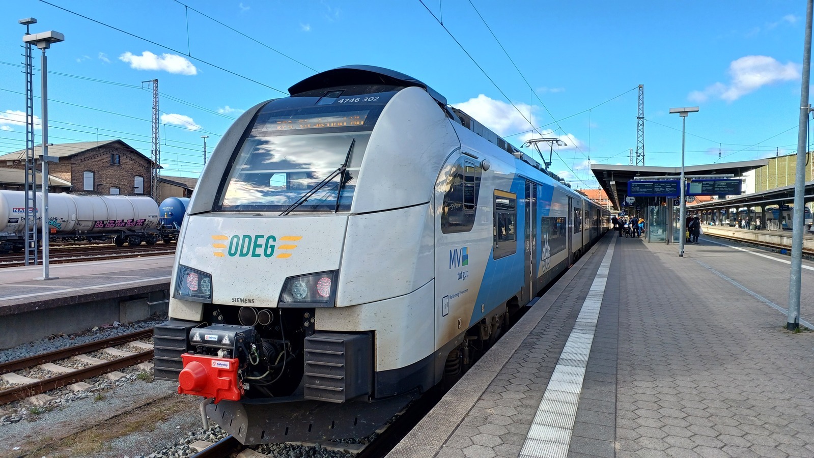 4746 302