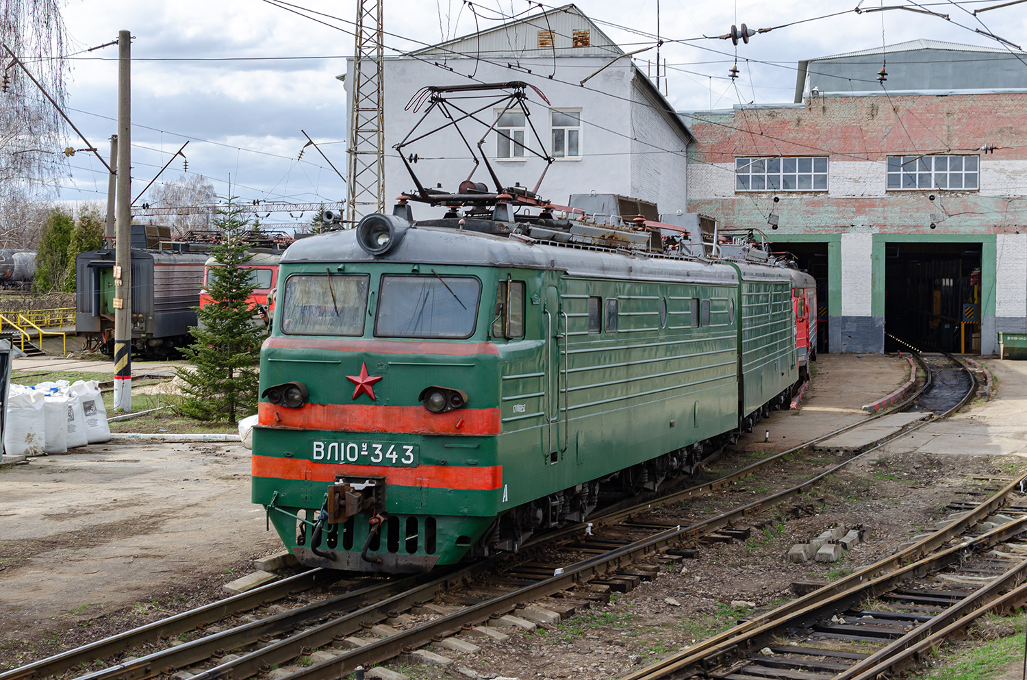 ВЛ10У-343