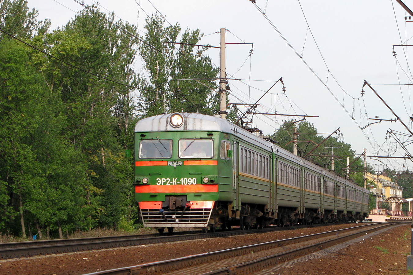 ЭР2К-1090