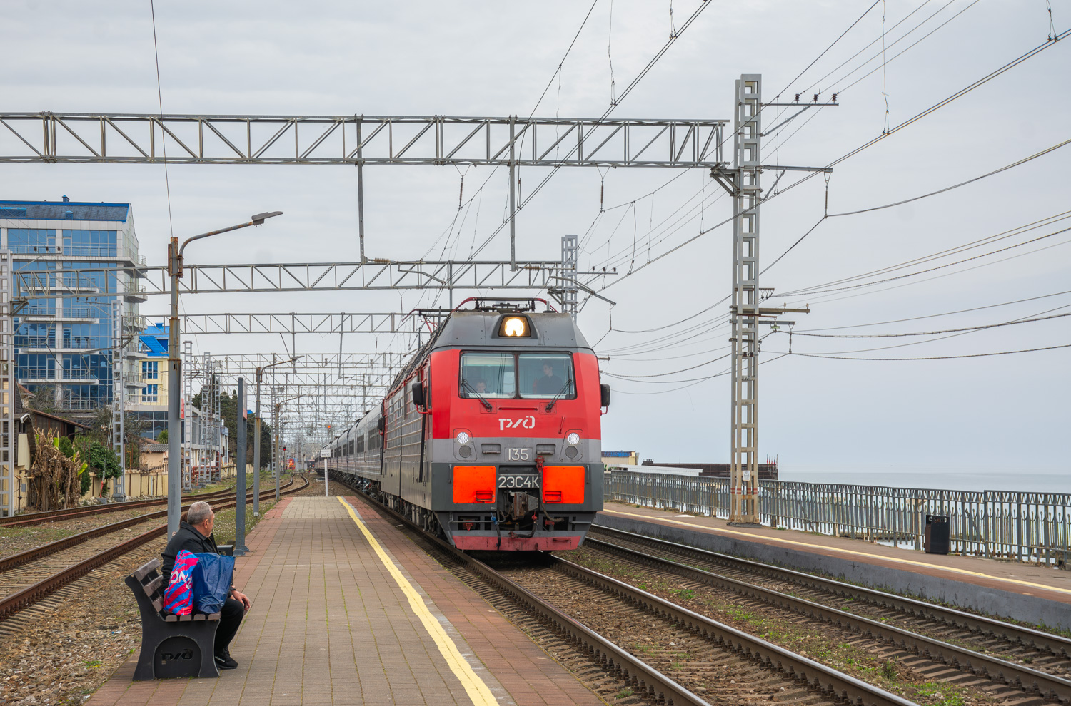 2ЭС4К-135