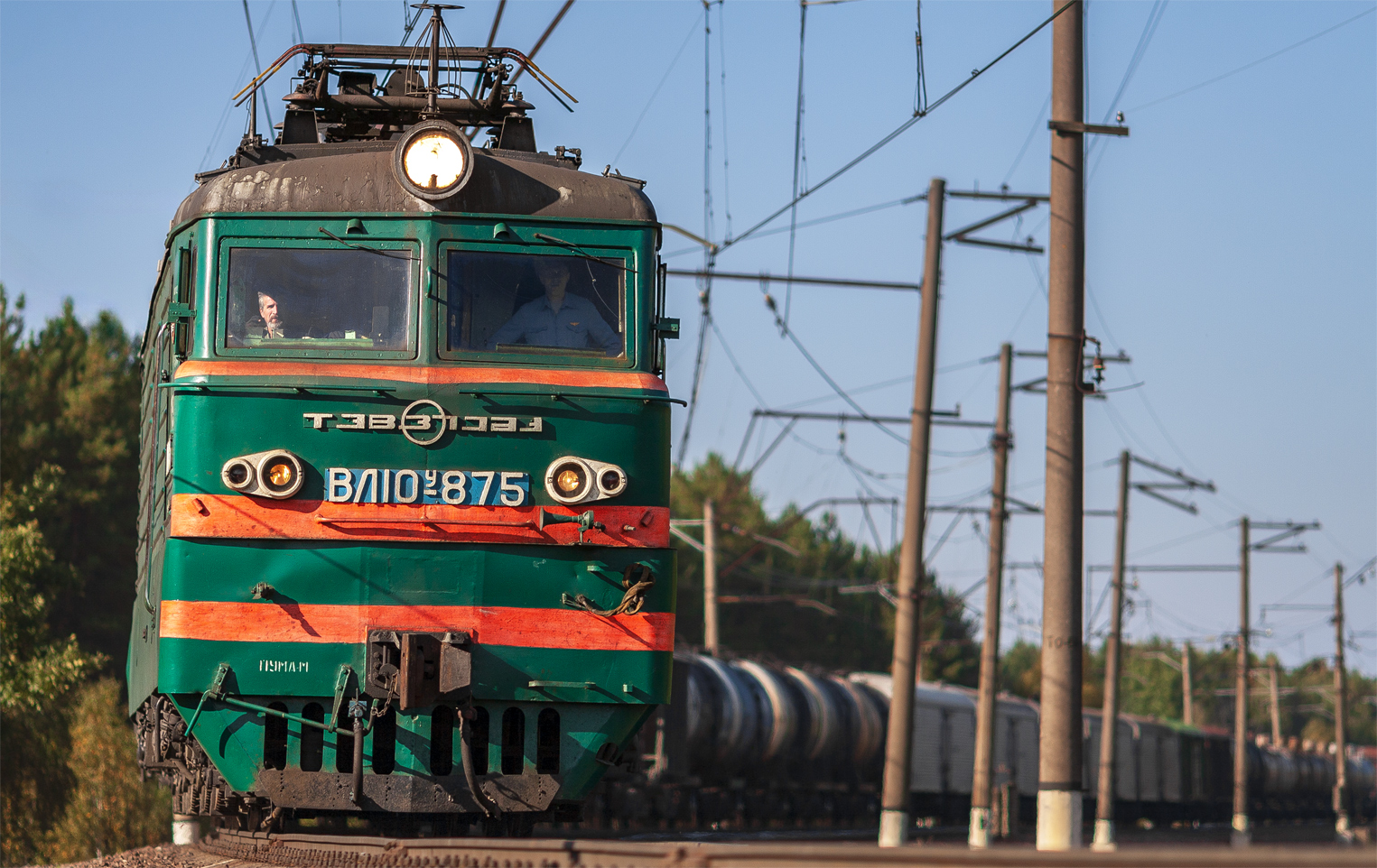 ВЛ10У-875
