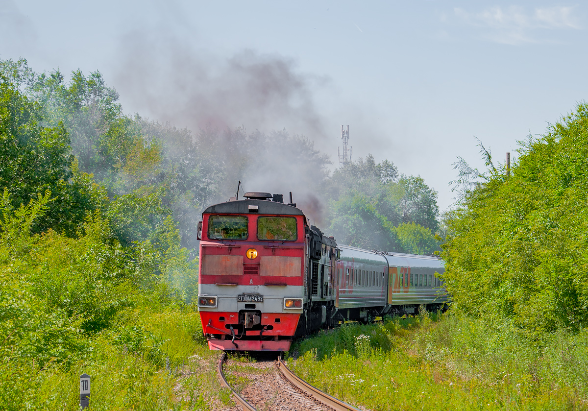 2ТЭ10М-2492