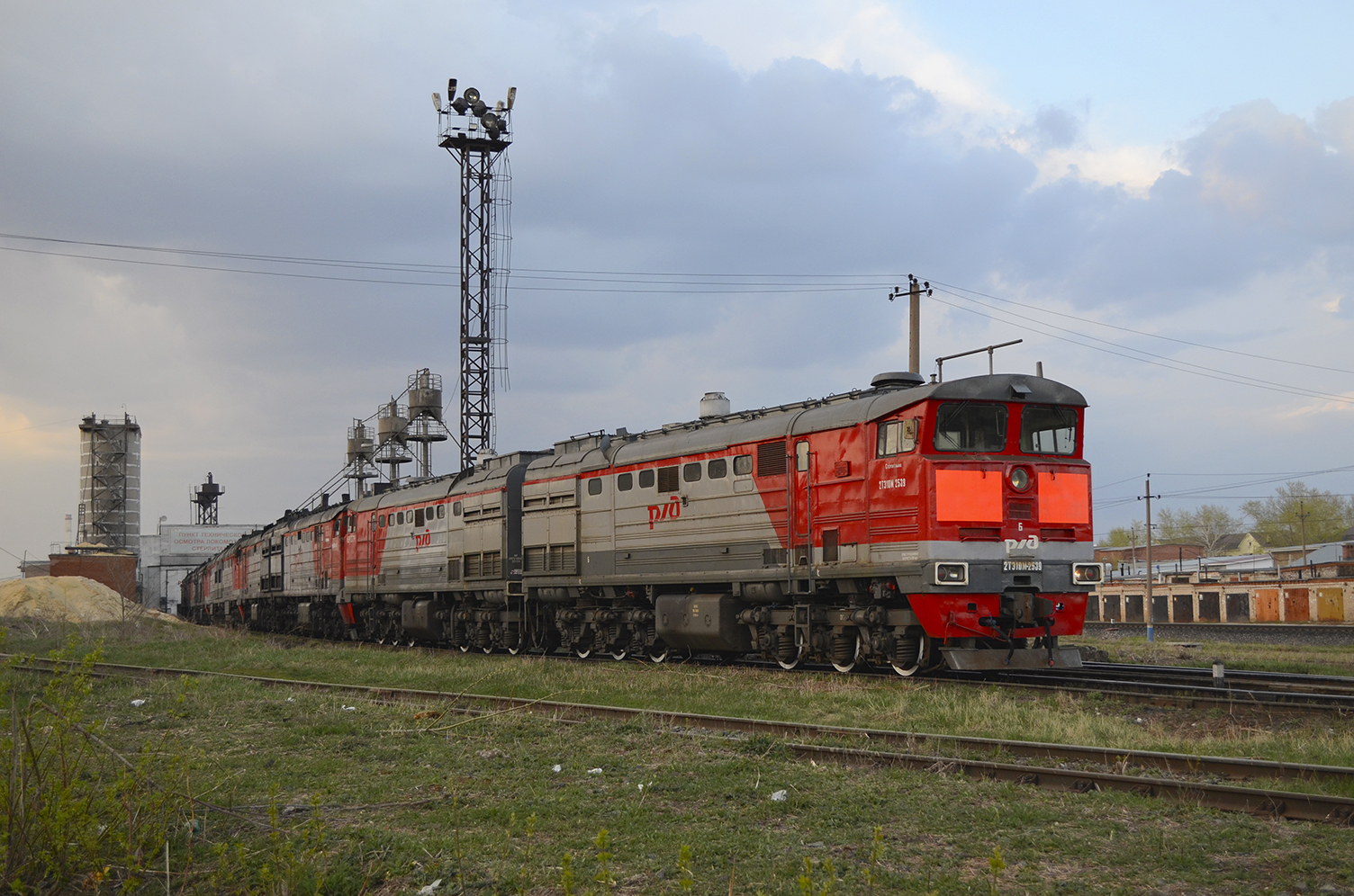 2ТЭ10М-2539