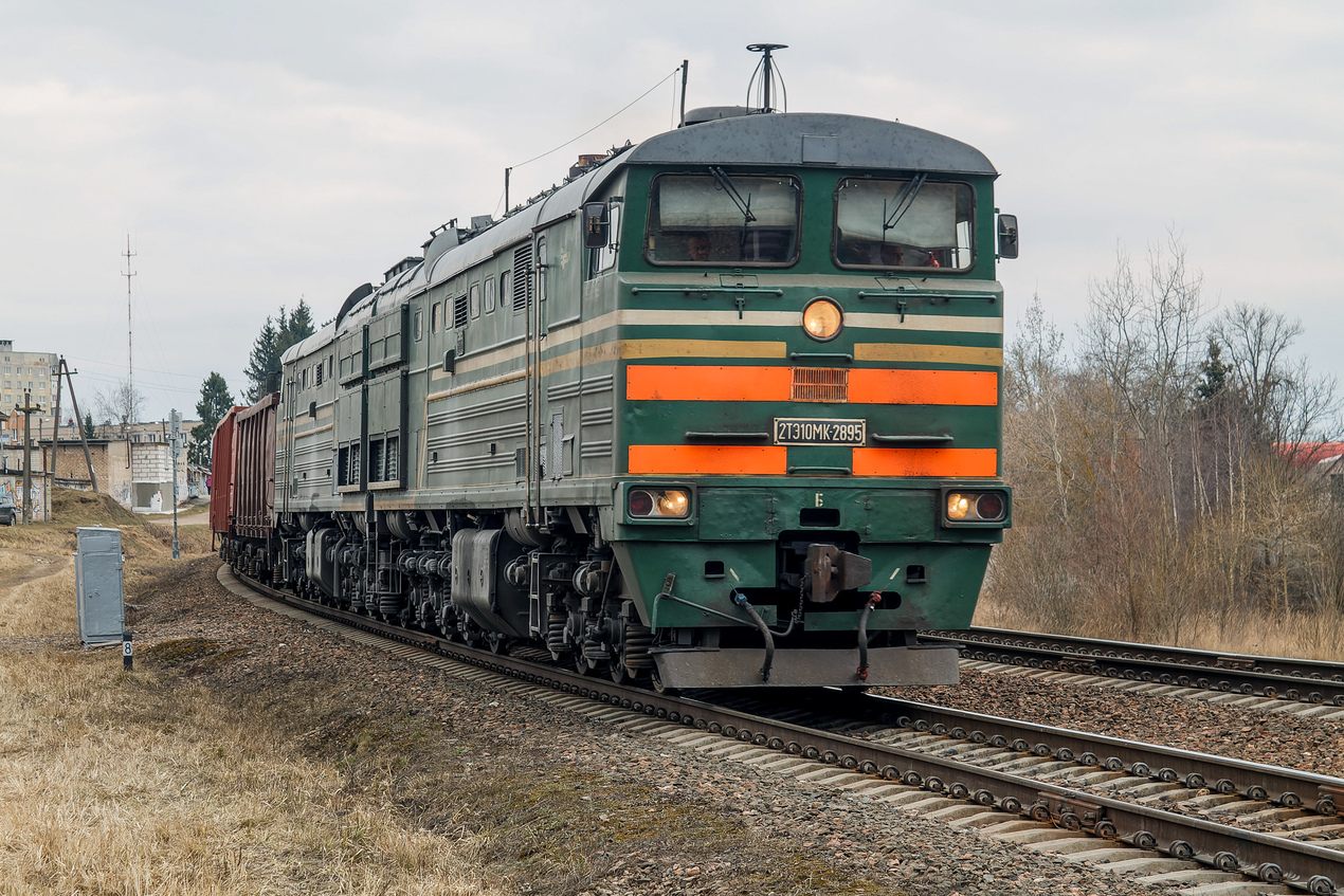 2ТЭ10МК-2895