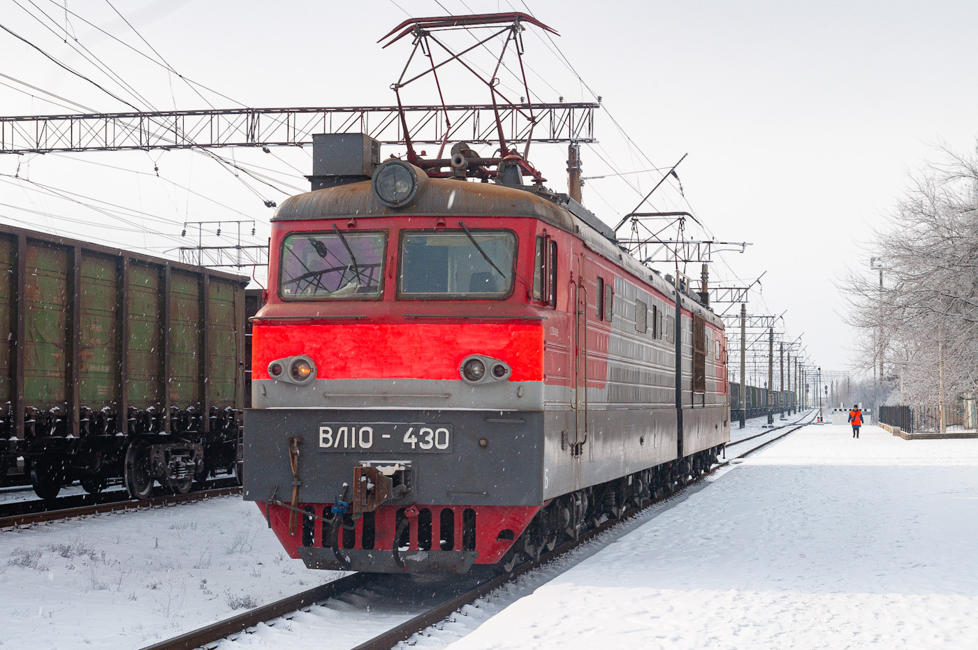 ВЛ10-430