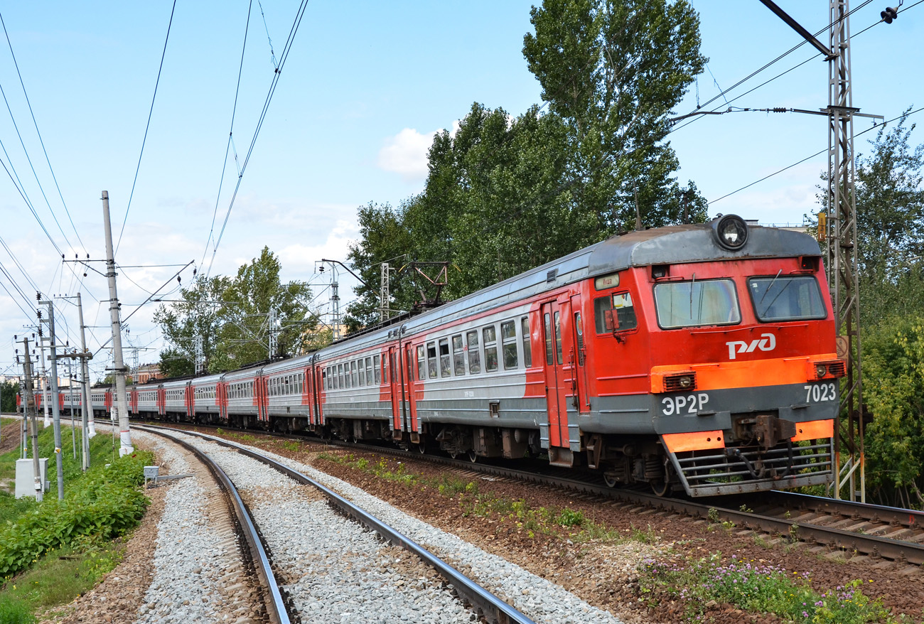 ЭР2Р-7023