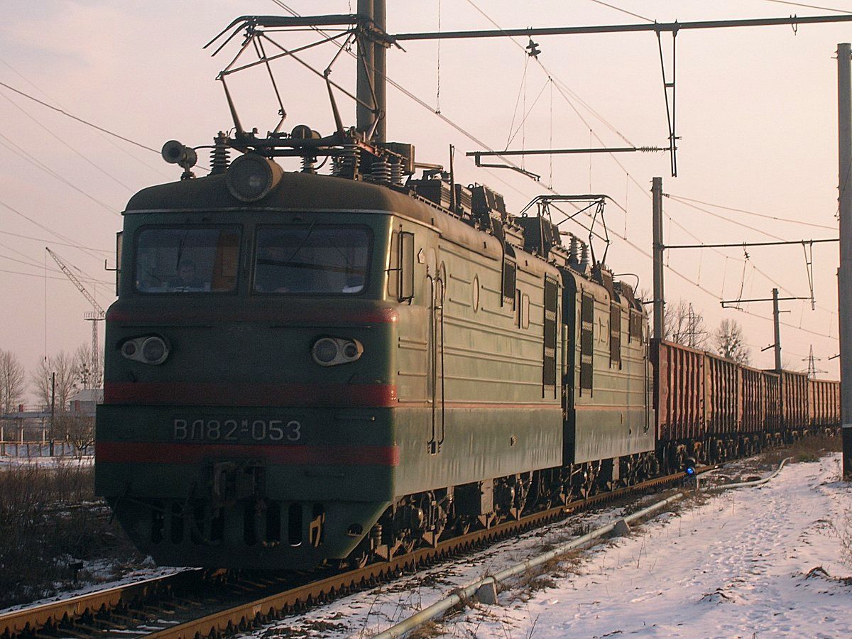 ВЛ82М-053