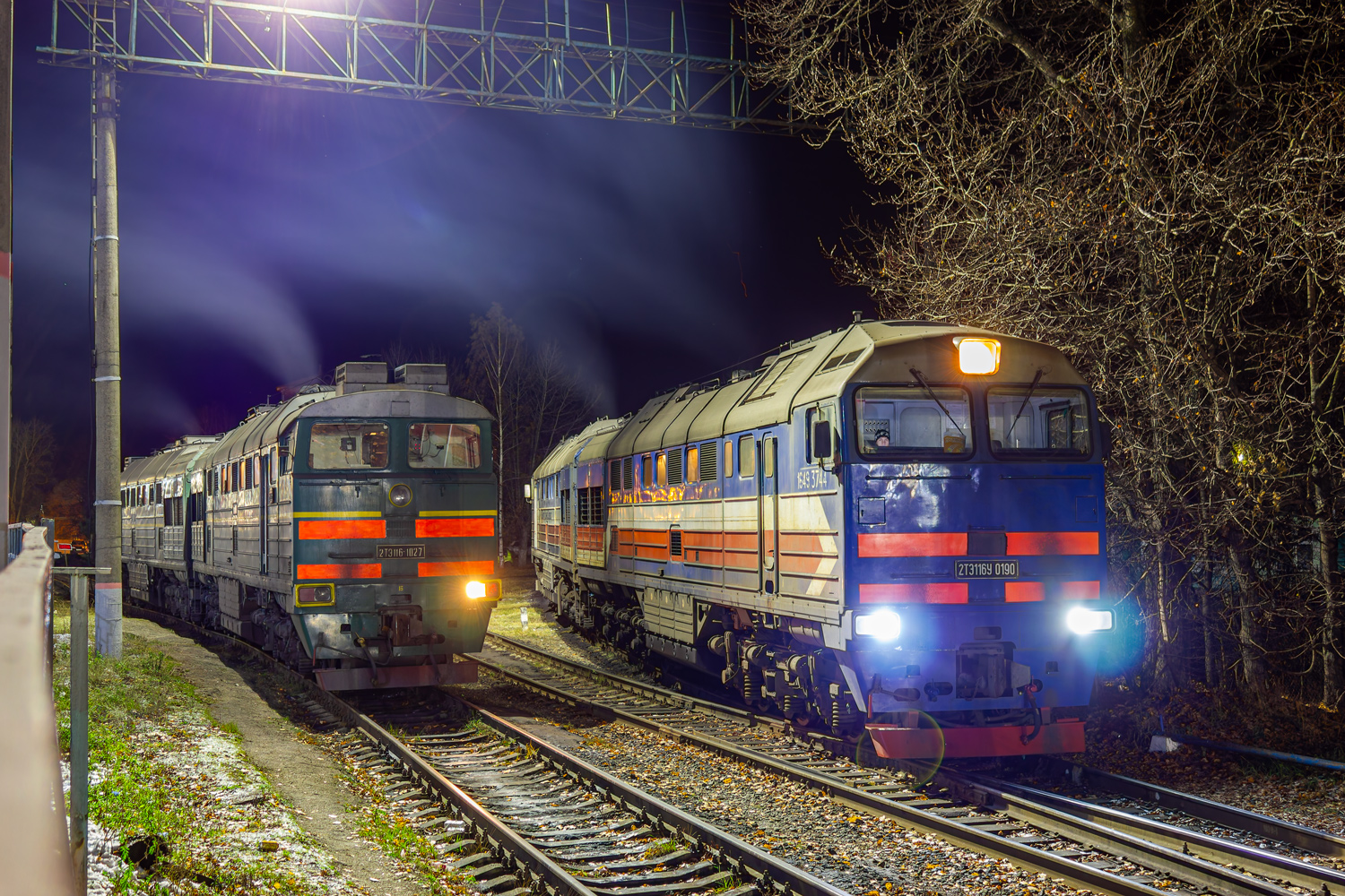 2ТЭ116-1027; 2ТЭ116У-0190