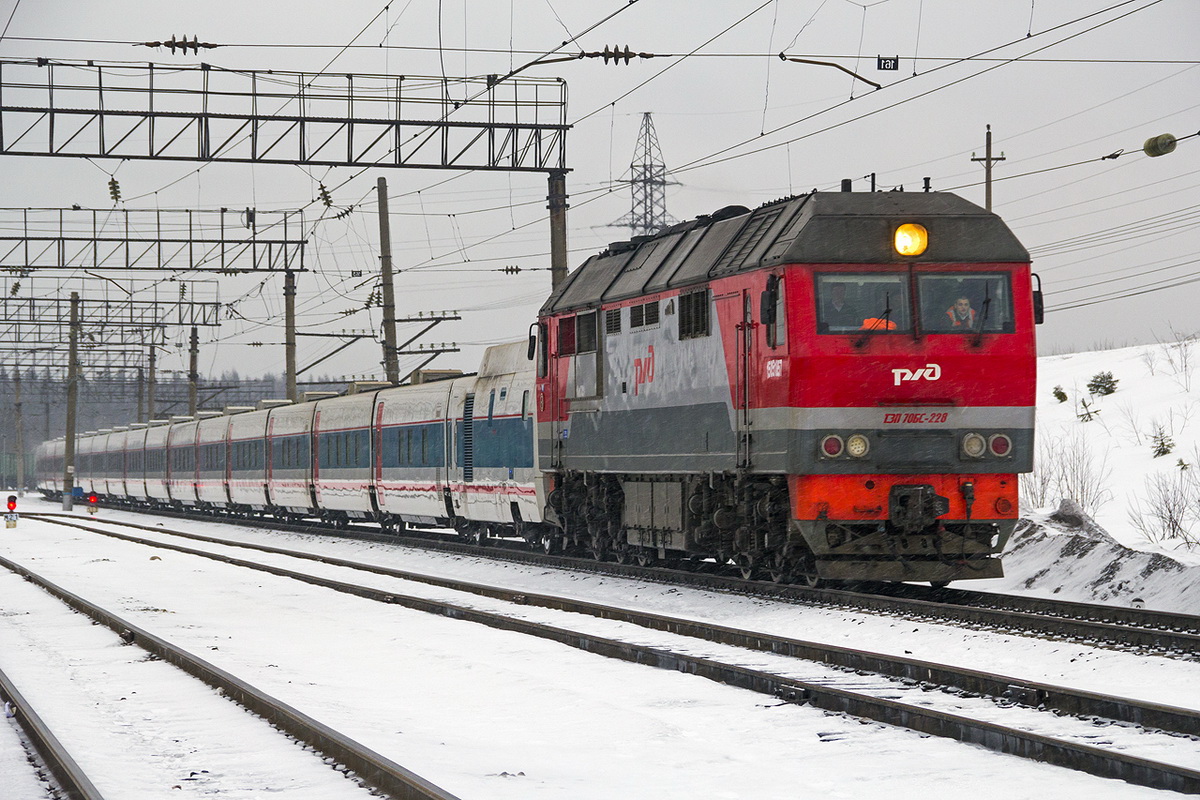 ТЭП70БС-228